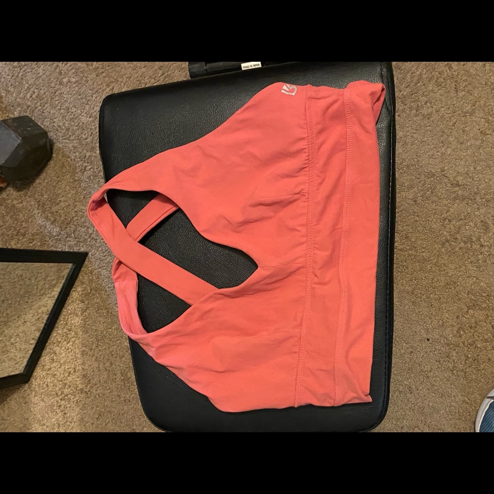 Bra only worn one time. Super cute and pretty pink color